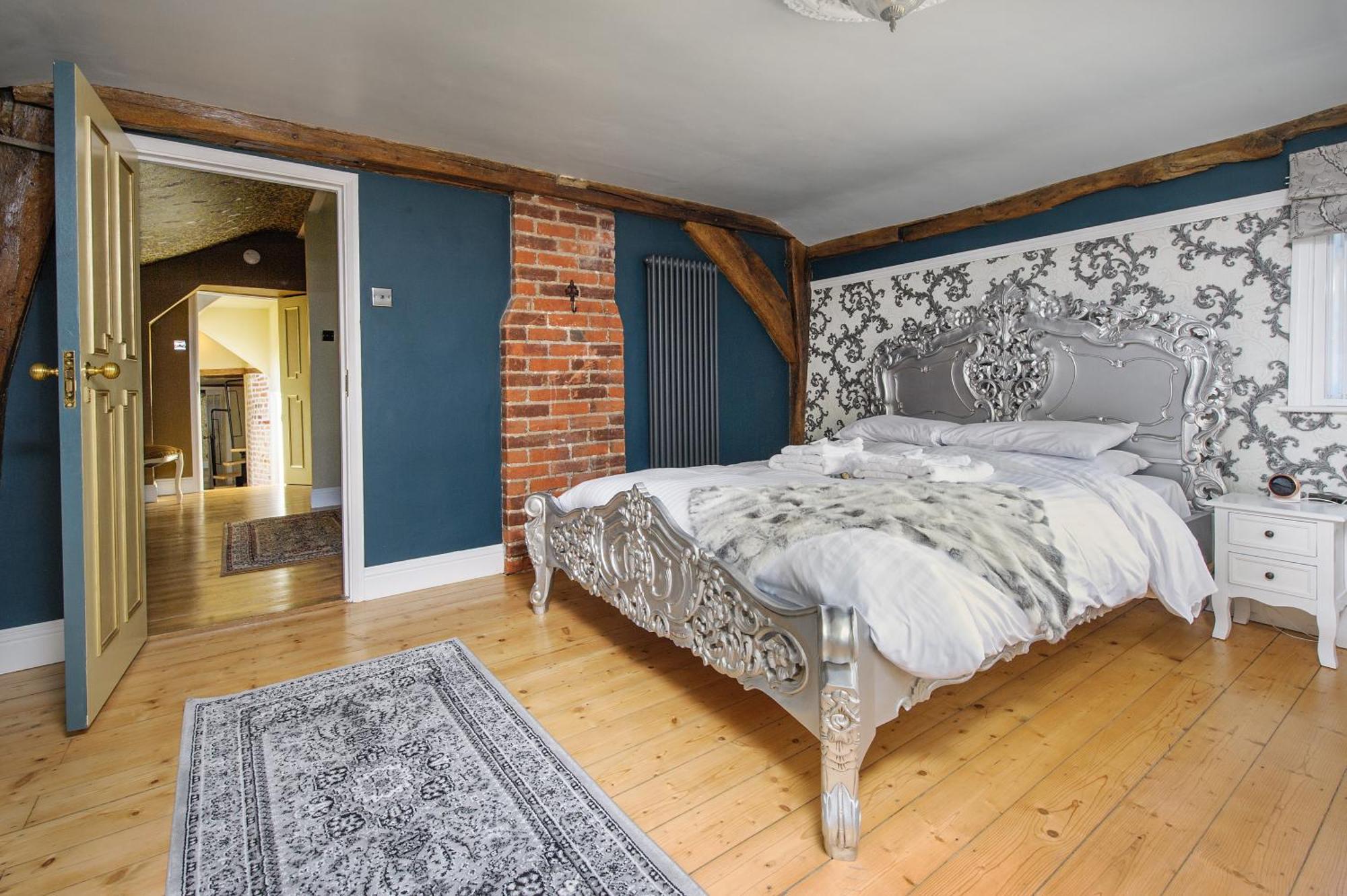 Huge Deluxe 600 Year Old Essex Manor, Hot Tub, Cinema Room, Sky Tv Saffron Walden Kültér fotó