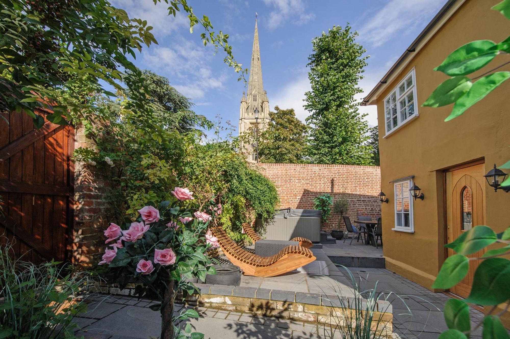 Huge Deluxe 600 Year Old Essex Manor, Hot Tub, Cinema Room, Sky Tv Saffron Walden Kültér fotó